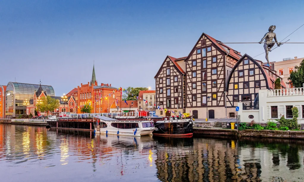 Contact byd5 anonymized.jpg